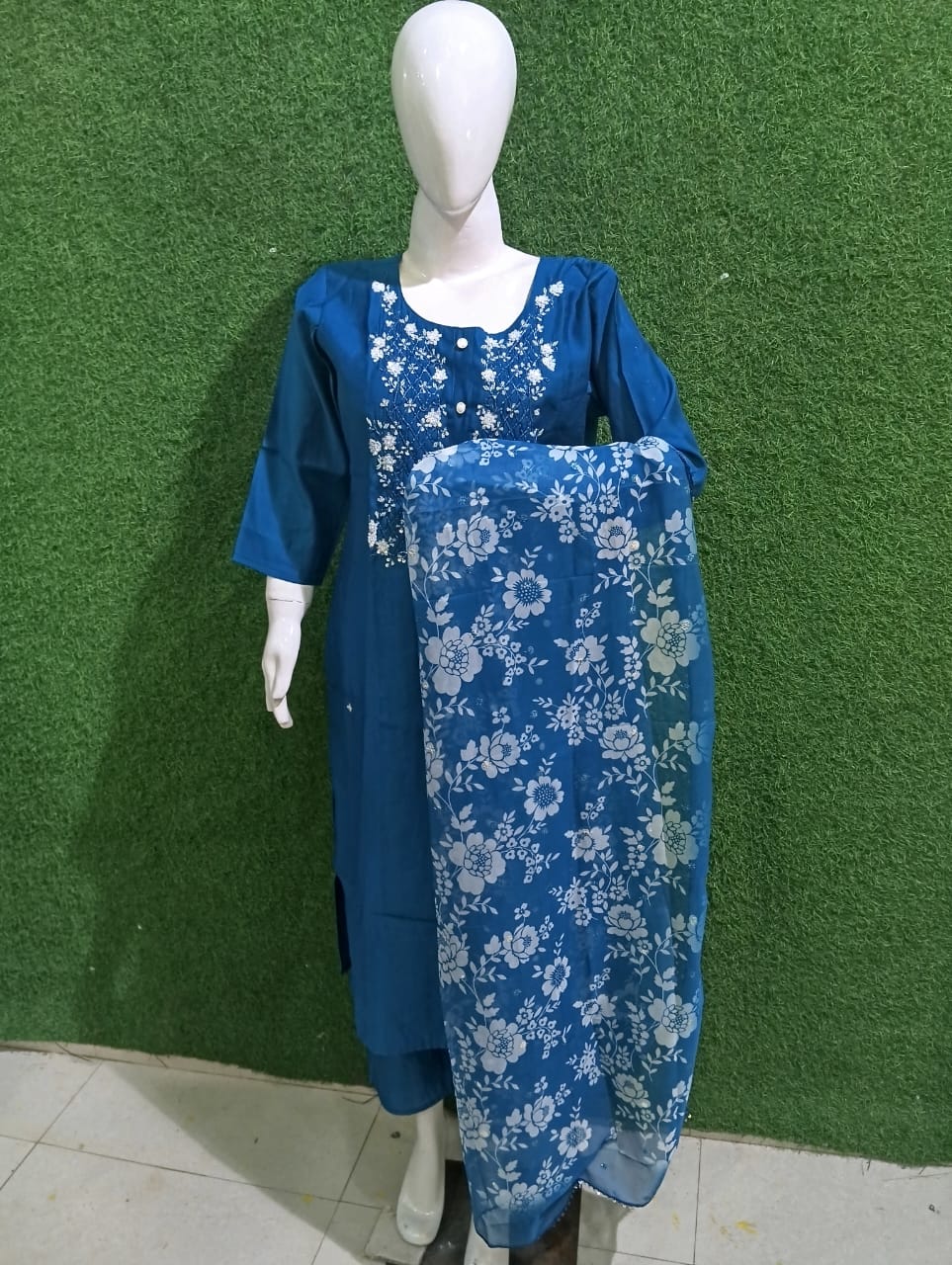 product-details